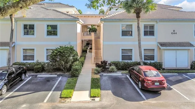 $2,350 | 1044 Woodshire Lane, Unit B211, Naples, FL 34105
