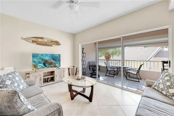$2,200 | 1044 Woodshire Lane, Unit B211, Naples, FL 34105