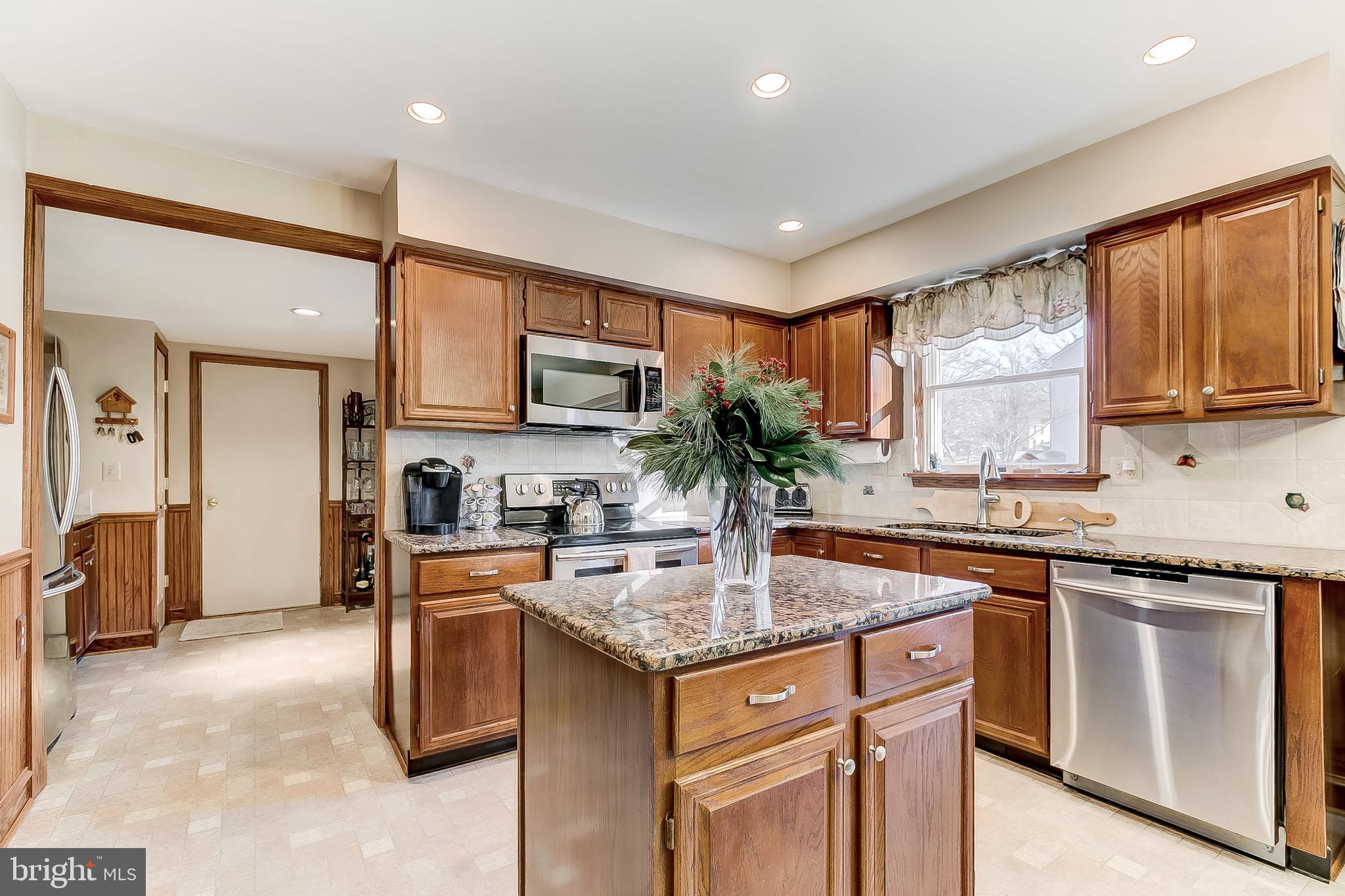 8527 Autumn Rust Road Ellicott City, MD 21043 - Photo 13 of 54 Gallery Image 13