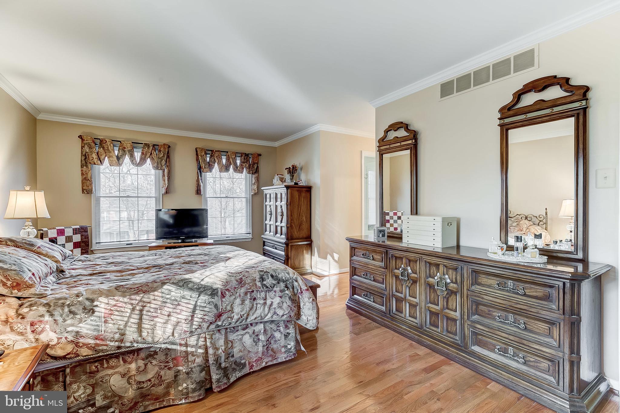 8527 Autumn Rust Road Ellicott City, MD 21043 - Photo 31 of 54 Gallery Image 31