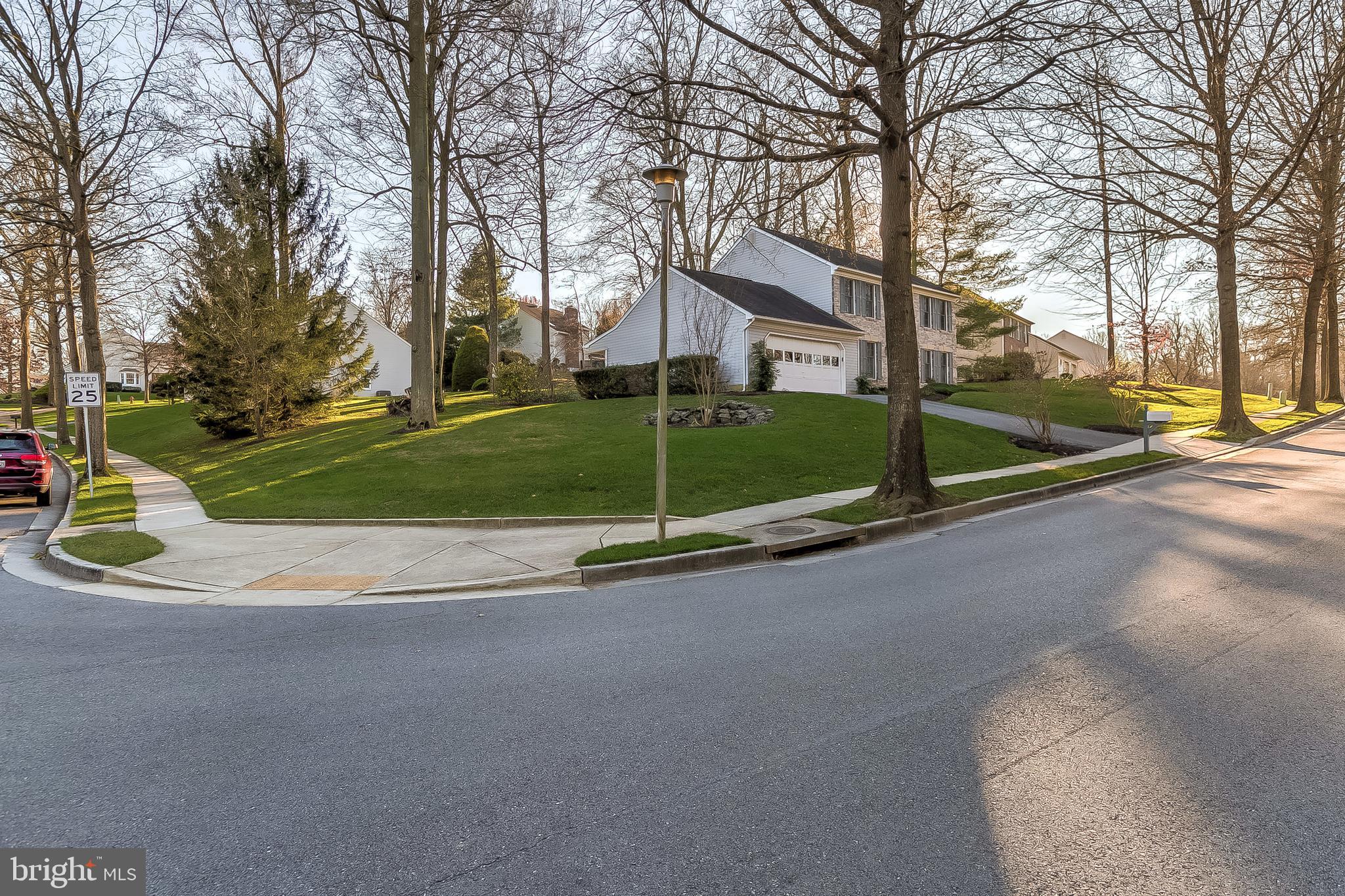8527 Autumn Rust Road Ellicott City, MD 21043 - Photo 5 of 54 Gallery Image 5
