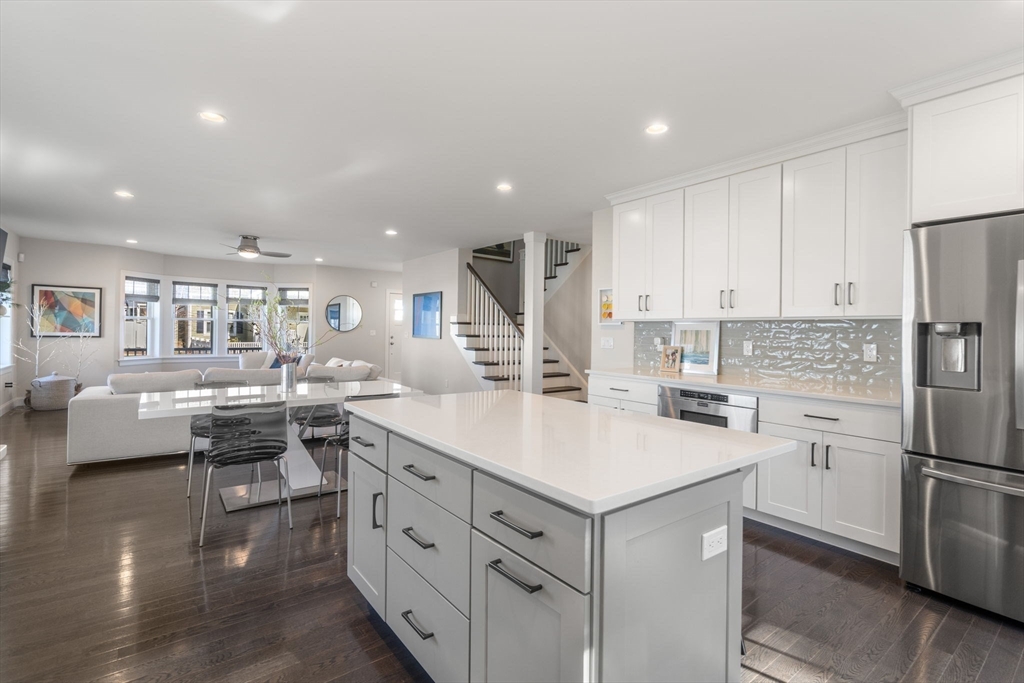 25 Rosewood Circle Mashpee, MA 02649 - Photo 10 of 43