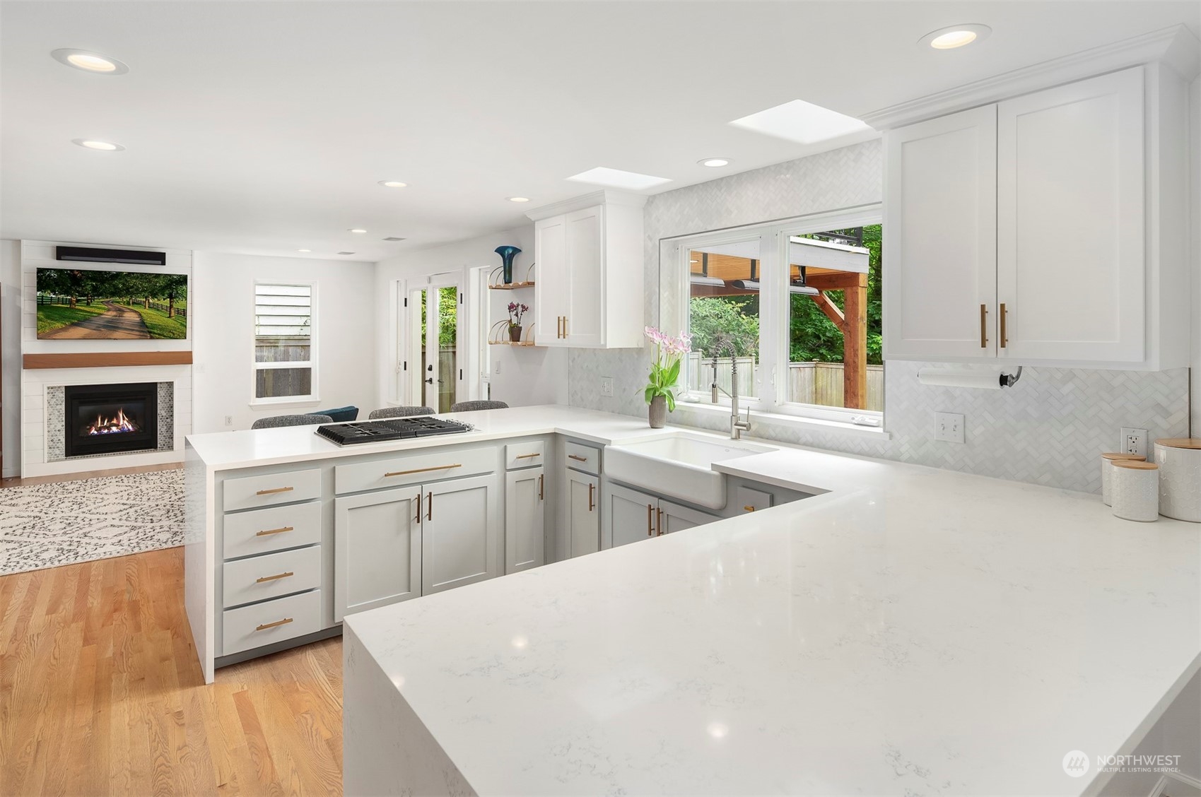 4955 Southwest Forney Street Seattle, WA 98116 - Photo 15 of 39 Gallery Image 15
