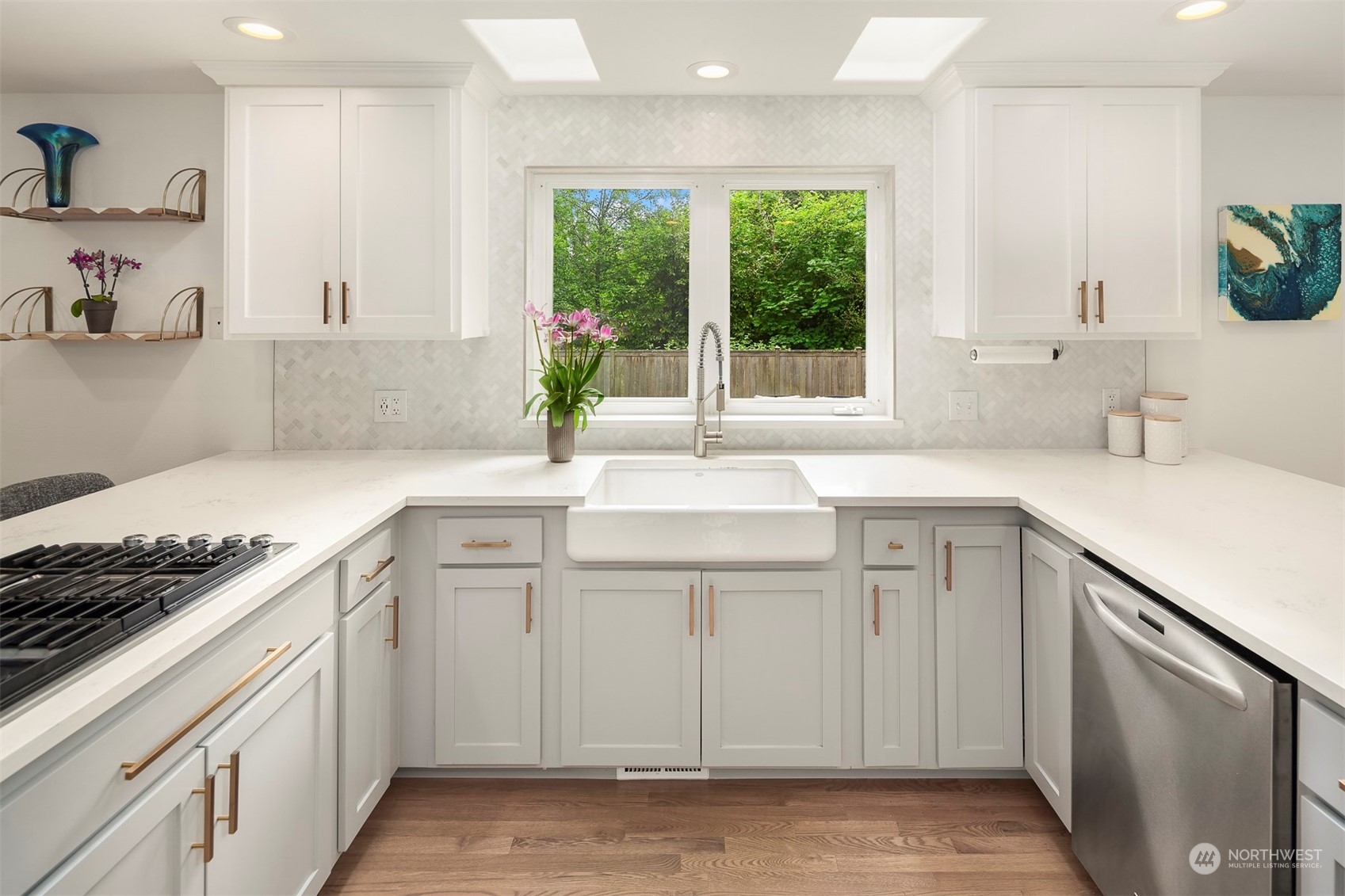 4955 Southwest Forney Street Seattle, WA 98116 - Photo 17 of 39 Gallery Image 17