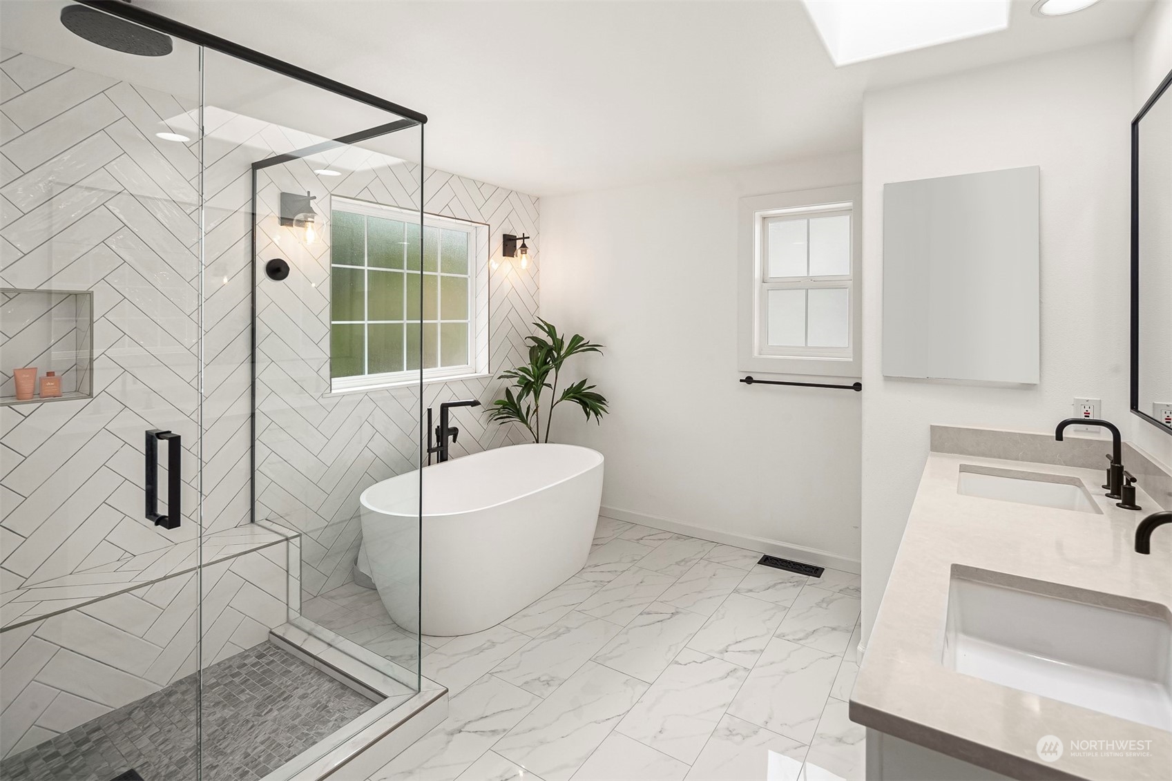 4955 Southwest Forney Street Seattle, WA 98116 - Photo 23 of 39 Gallery Image 23