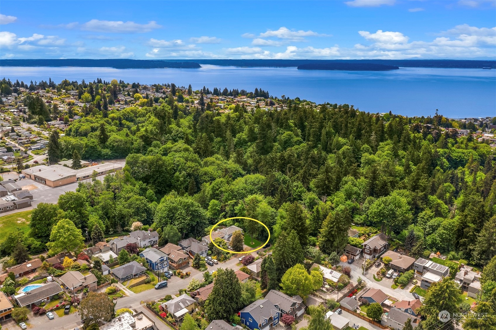 4955 Southwest Forney Street Seattle, WA 98116 - Photo 38 of 39 Gallery Image 38