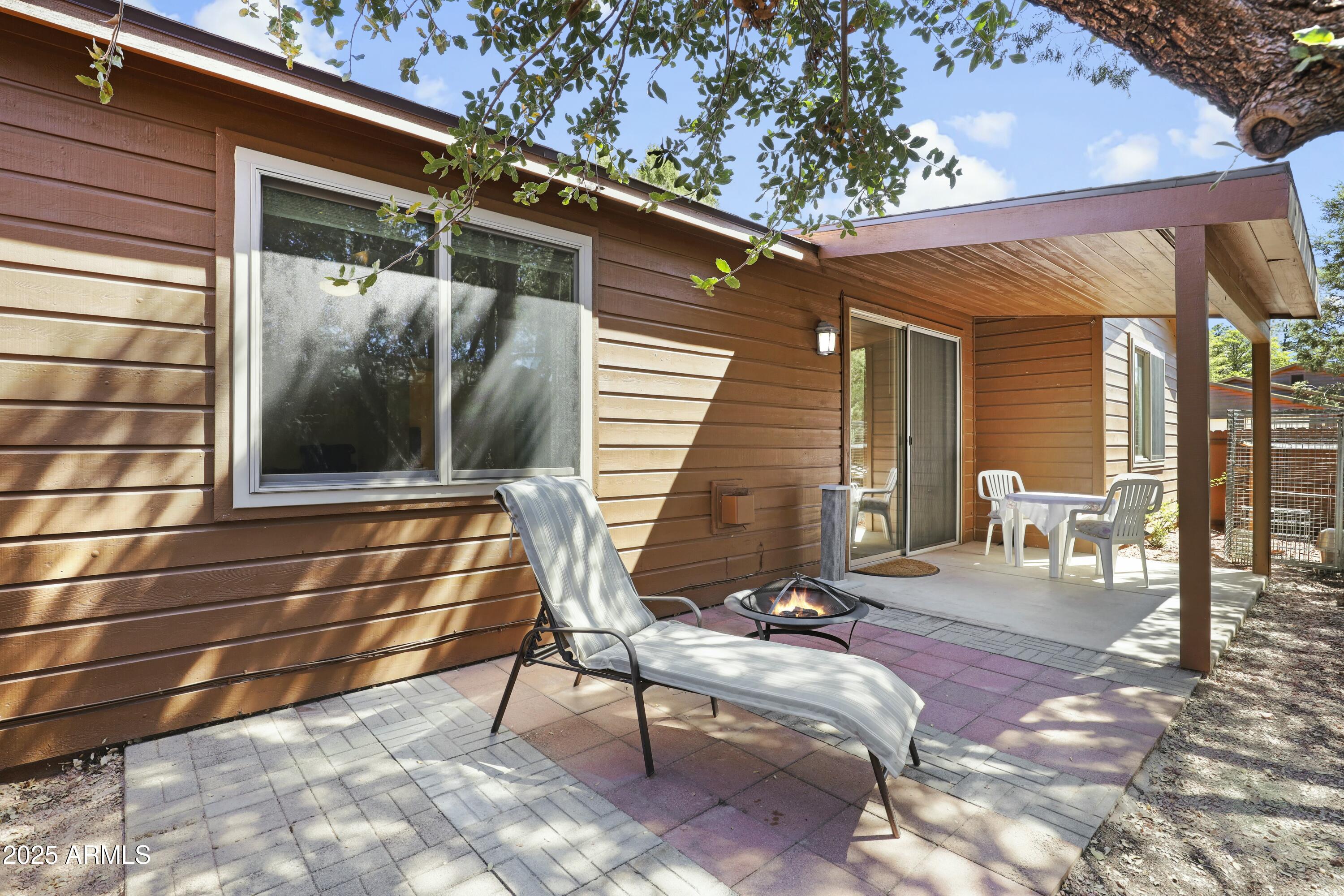 301 West Christopher Point Payson, AZ 85541 - Photo 23 of 28 Both covered and uncovered patio space
