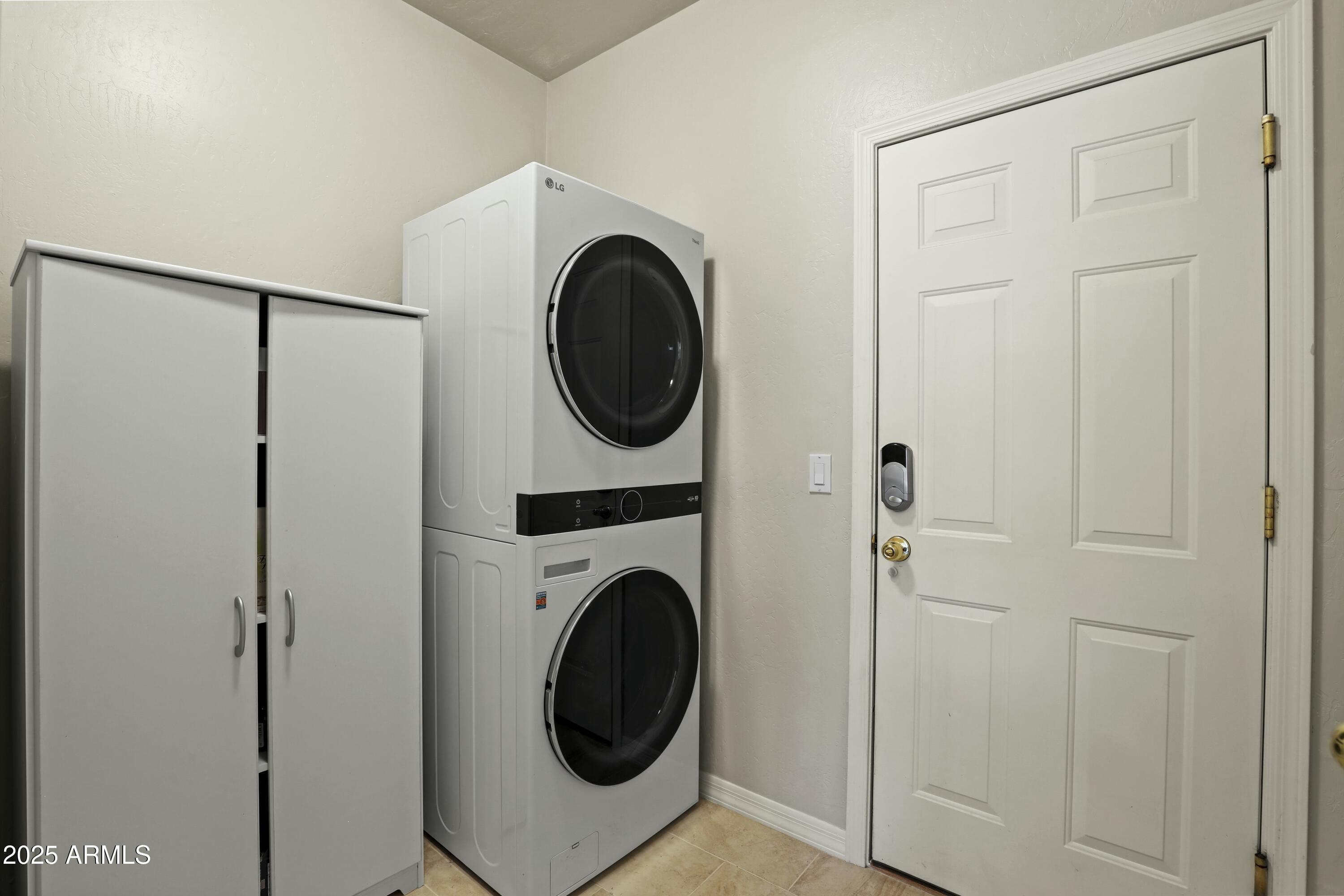 301 West Christopher Point Payson, AZ 85541 - Photo 24 of 28 Cabinet for extra storage conveys
