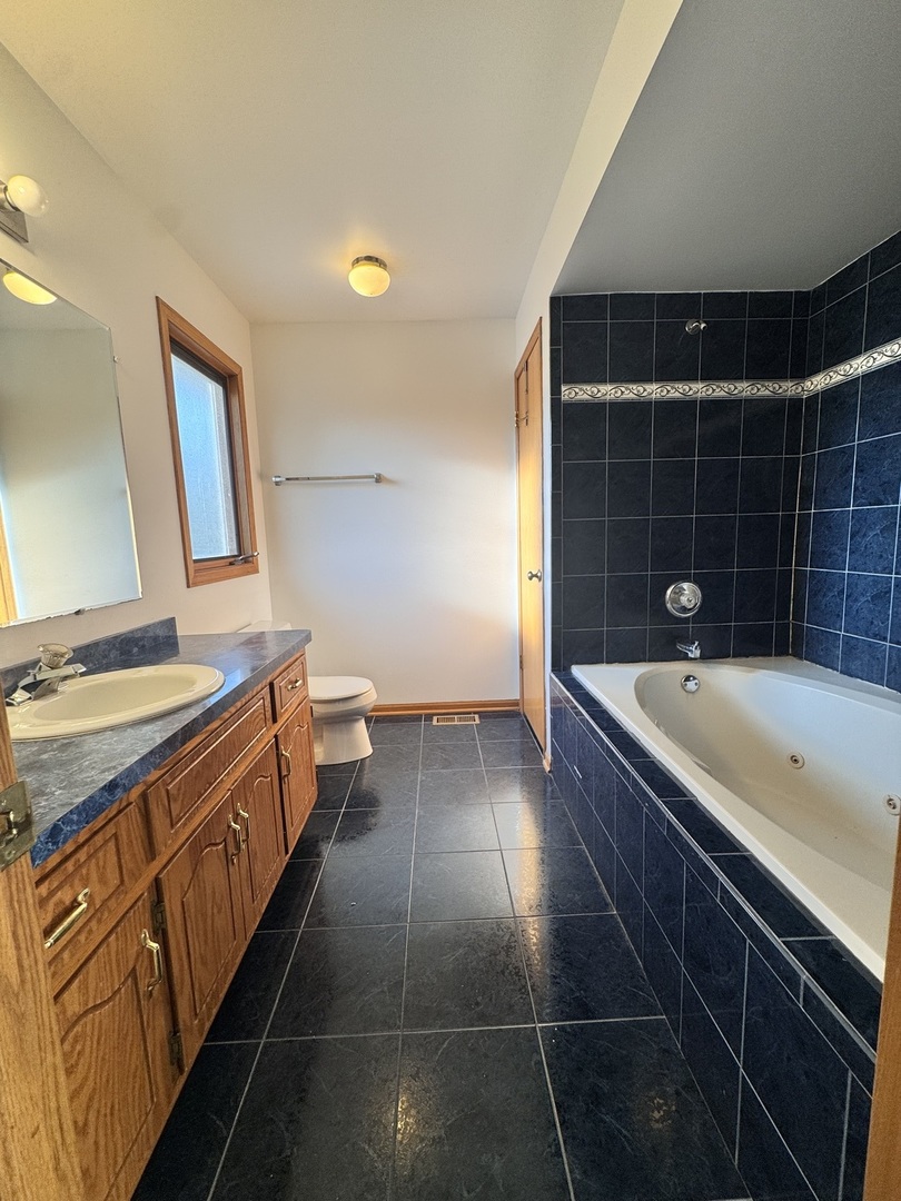 346 Wild Rose Lane Romeoville, IL 60446 - Photo 12 of 26