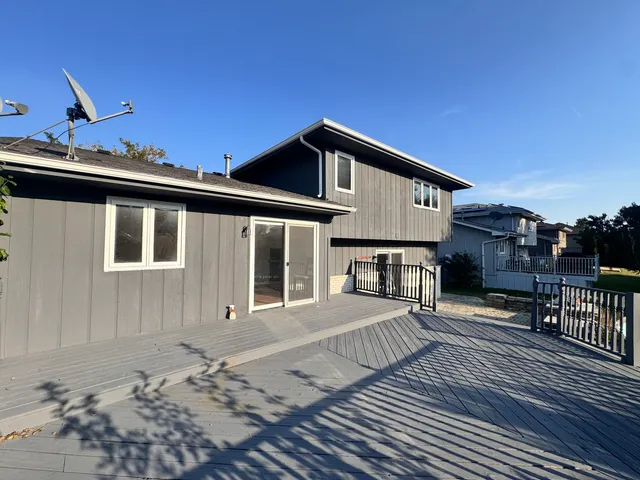 $407,000 | 346 Wild Rose Lane, Romeoville, IL 60446