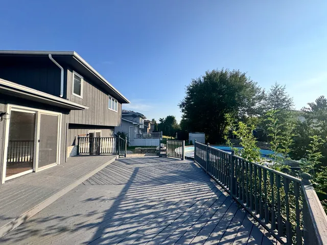 $407,000 | 346 Wild Rose Lane, Romeoville, IL 60446