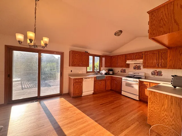 $407,000 | 346 Wild Rose Lane, Romeoville, IL 60446