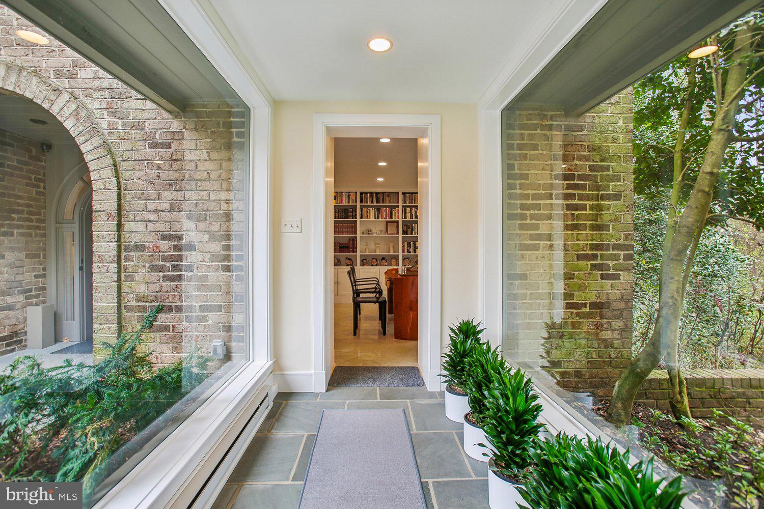 700 Belgrove Road McLean, VA 22101 - Photo 19 of 86 Interior walkway to 1st floor oofice