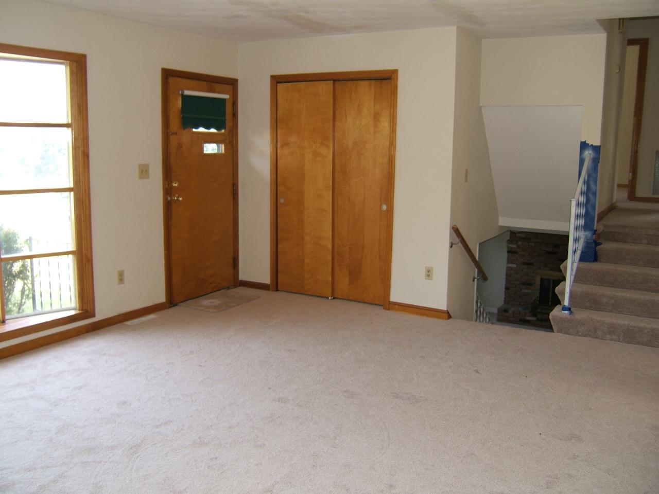 5403 Darby Road Roanoke, VA 24012 - Photo 7 of 21 Another view of the living room