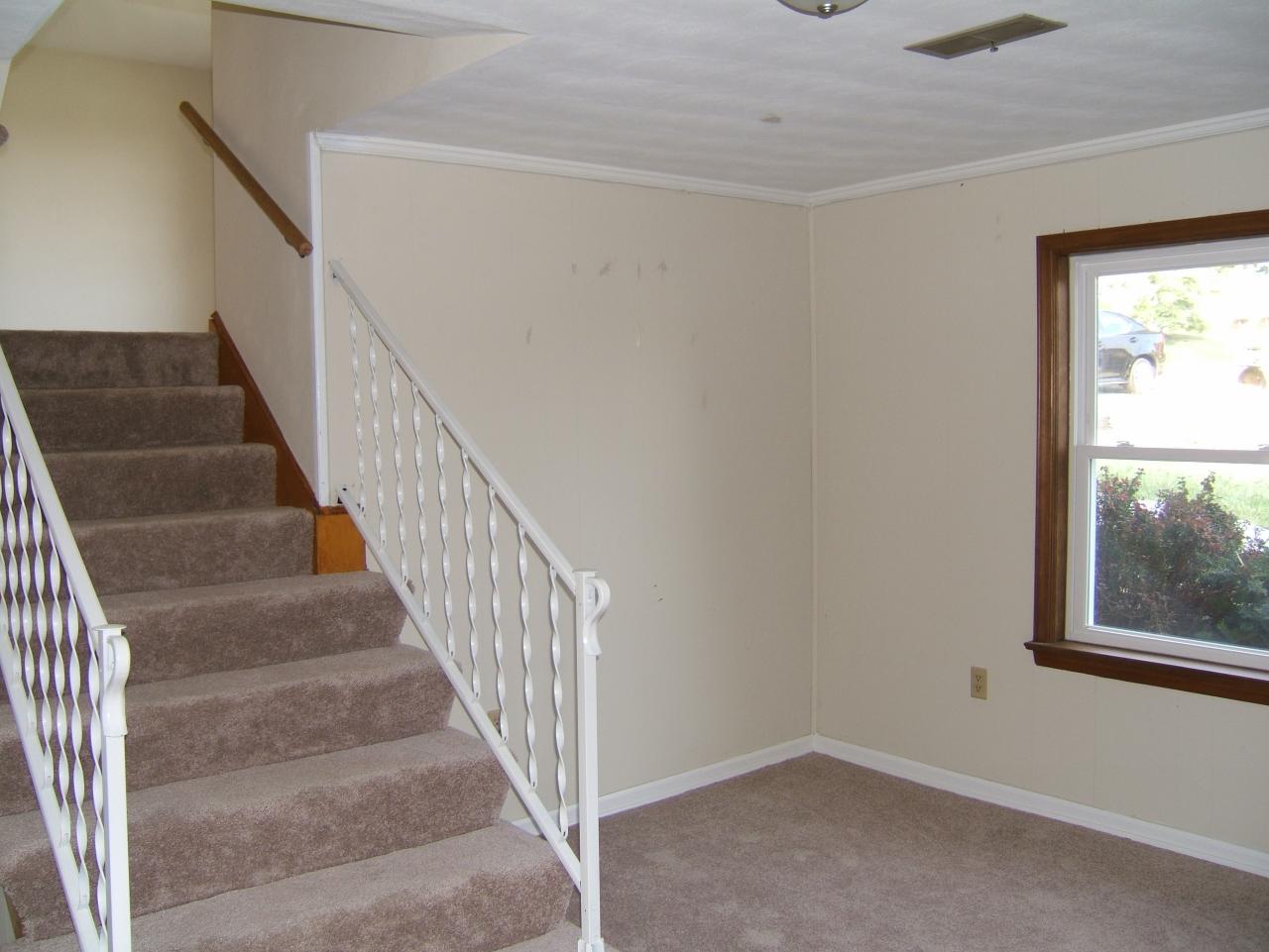 5403 Darby Road Roanoke, VA 24012 - Photo 8 of 21 fam room 2