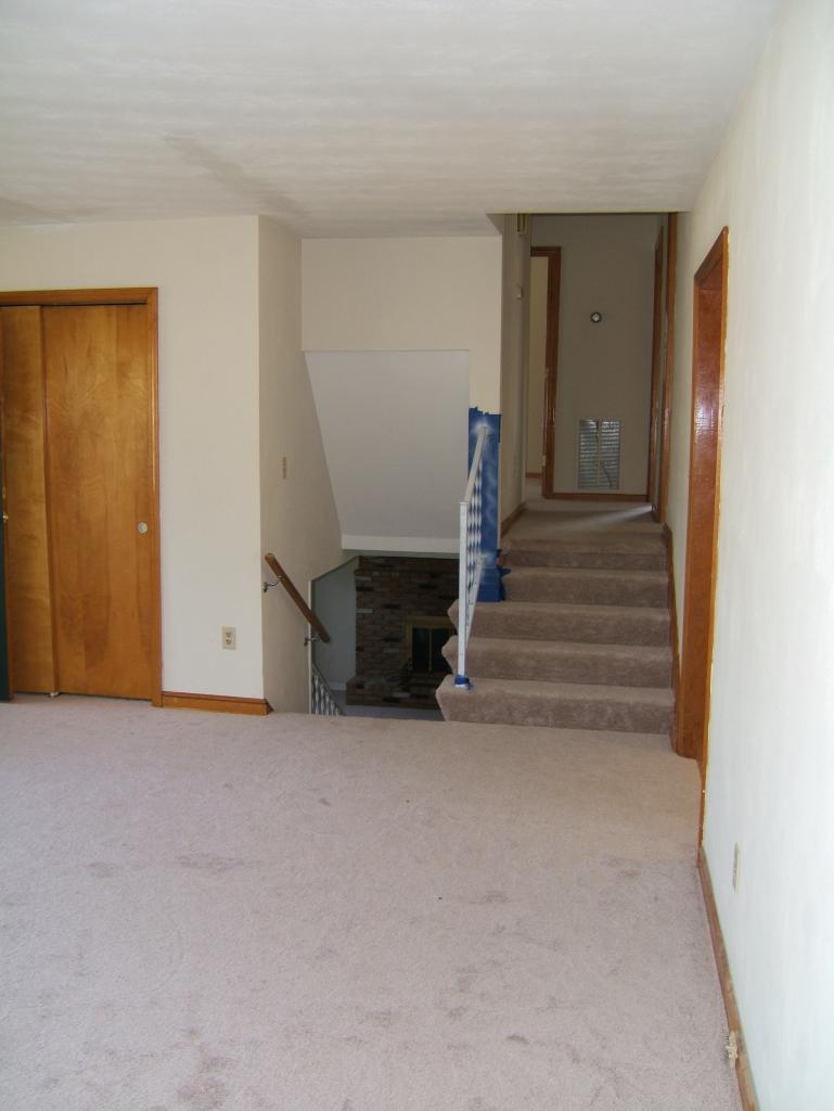5403 Darby Road Roanoke, VA 24012 - Photo 10 of 21 Another view from the living room