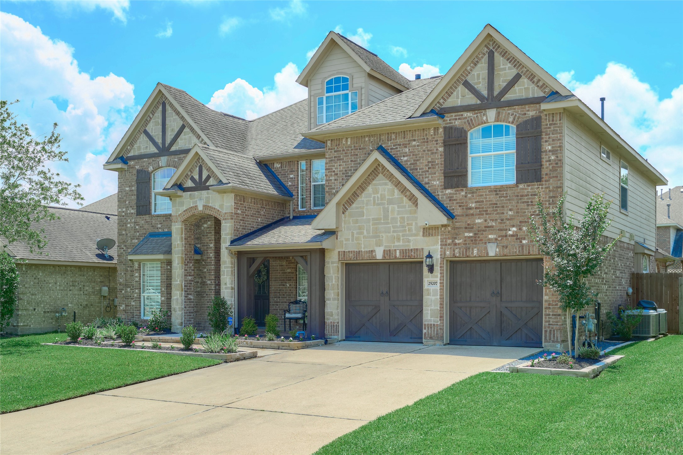 25207 Pineglen Terrace Drive Spring, TX 77389 - Photo 3 of 50