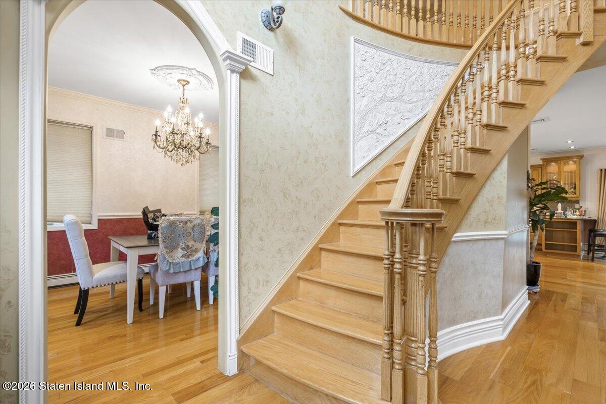 5125 Amboy Road Staten Island, NY 10312 - Photo 8 of 38 08-555A6918a