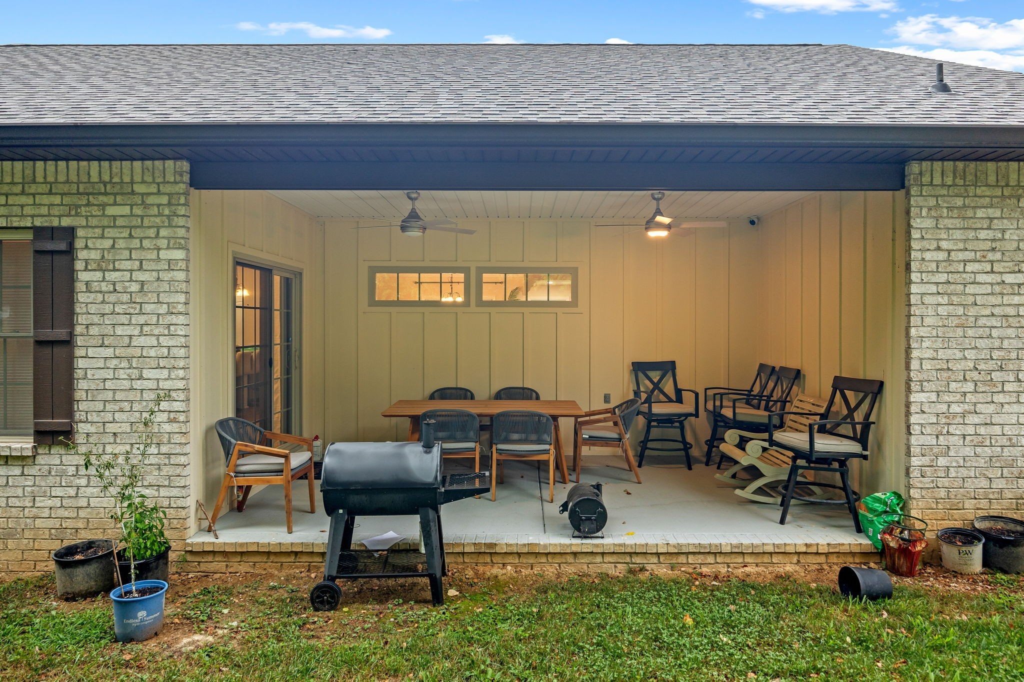 1309 Bridle Path Cookeville, TN 38501 - Photo 24 of 32 a view of a chairs and tables in the patio