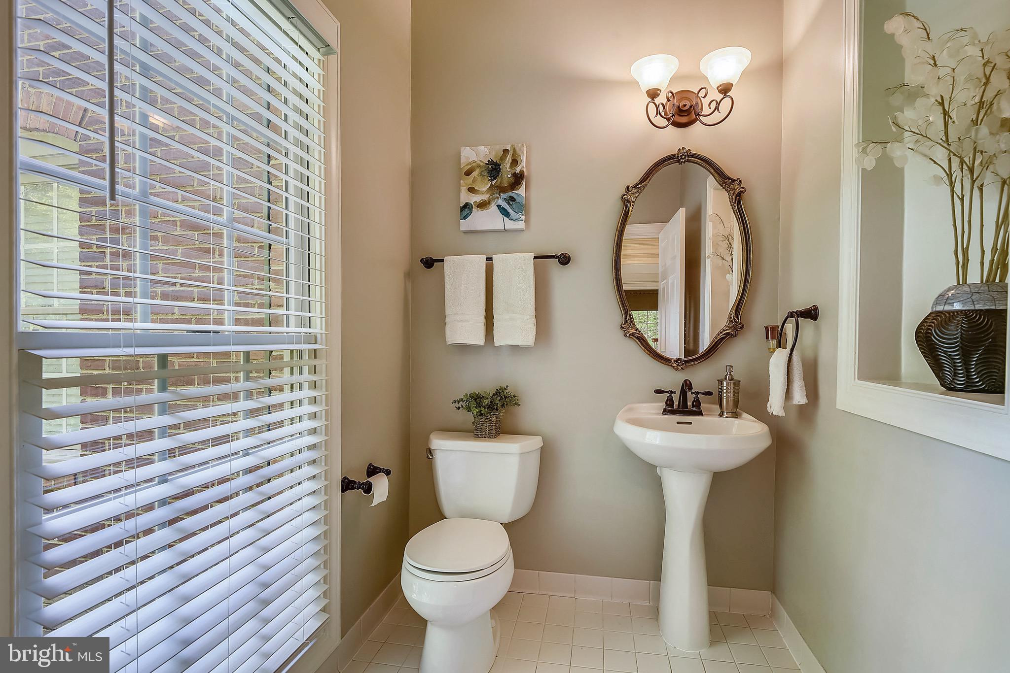 2 Strachan Place Edgewater, MD 21037 - Photo 20 of 74 Powder Room