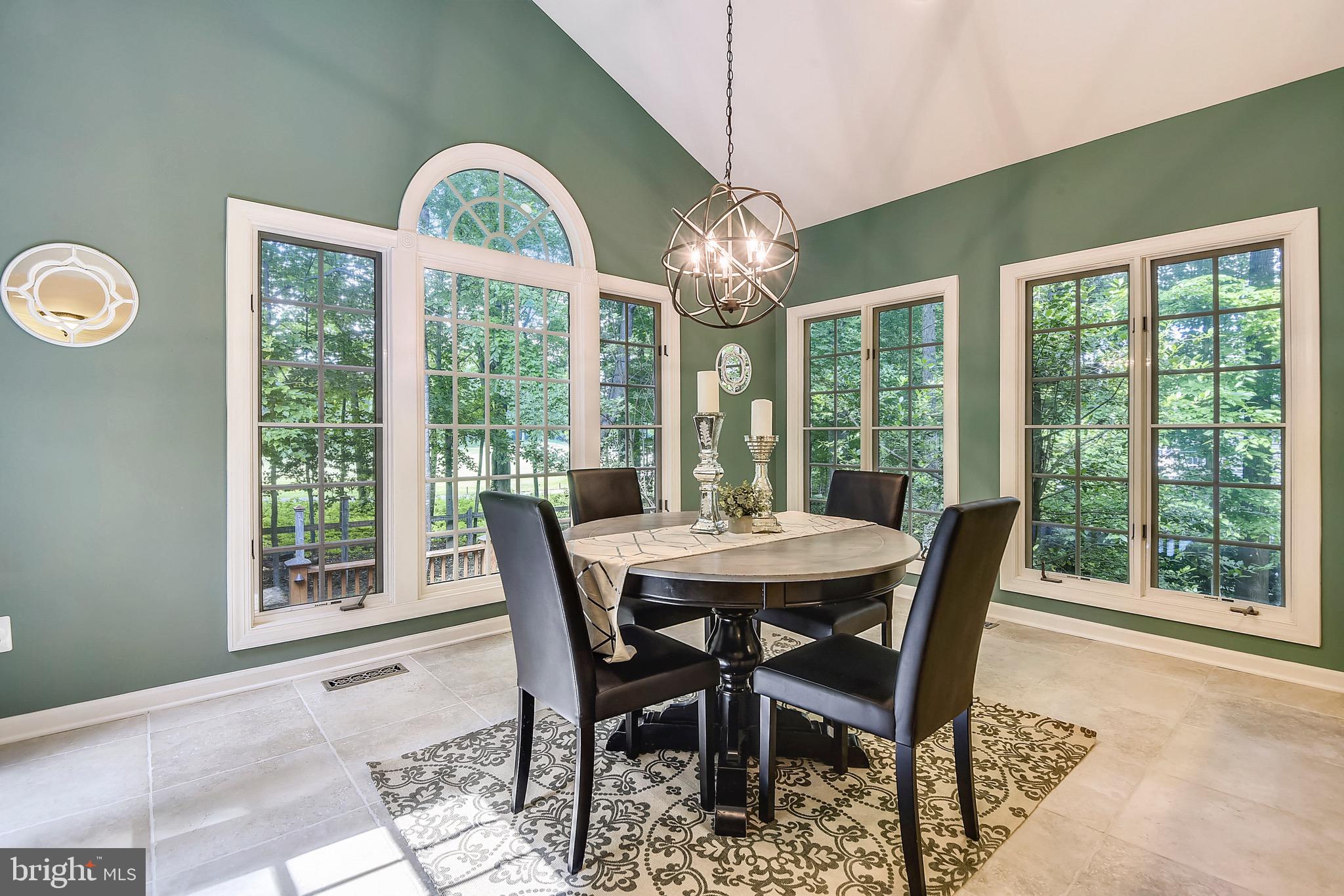 2 Strachan Place Edgewater, MD 21037 - Photo 28 of 74 Sunroom/Eat in Kitchen