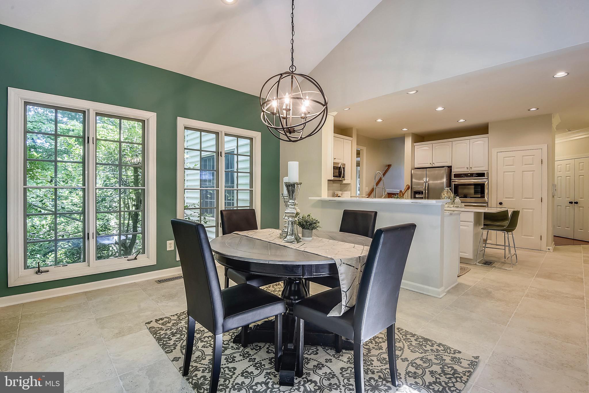 2 Strachan Place Edgewater, MD 21037 - Photo 29 of 74 Sunroom/Eat in Kitchen