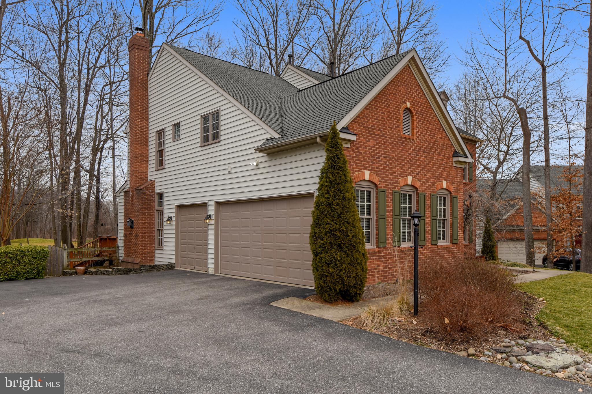2 Strachan Place Edgewater, MD 21037 - Photo 4 of 74 Three car garage