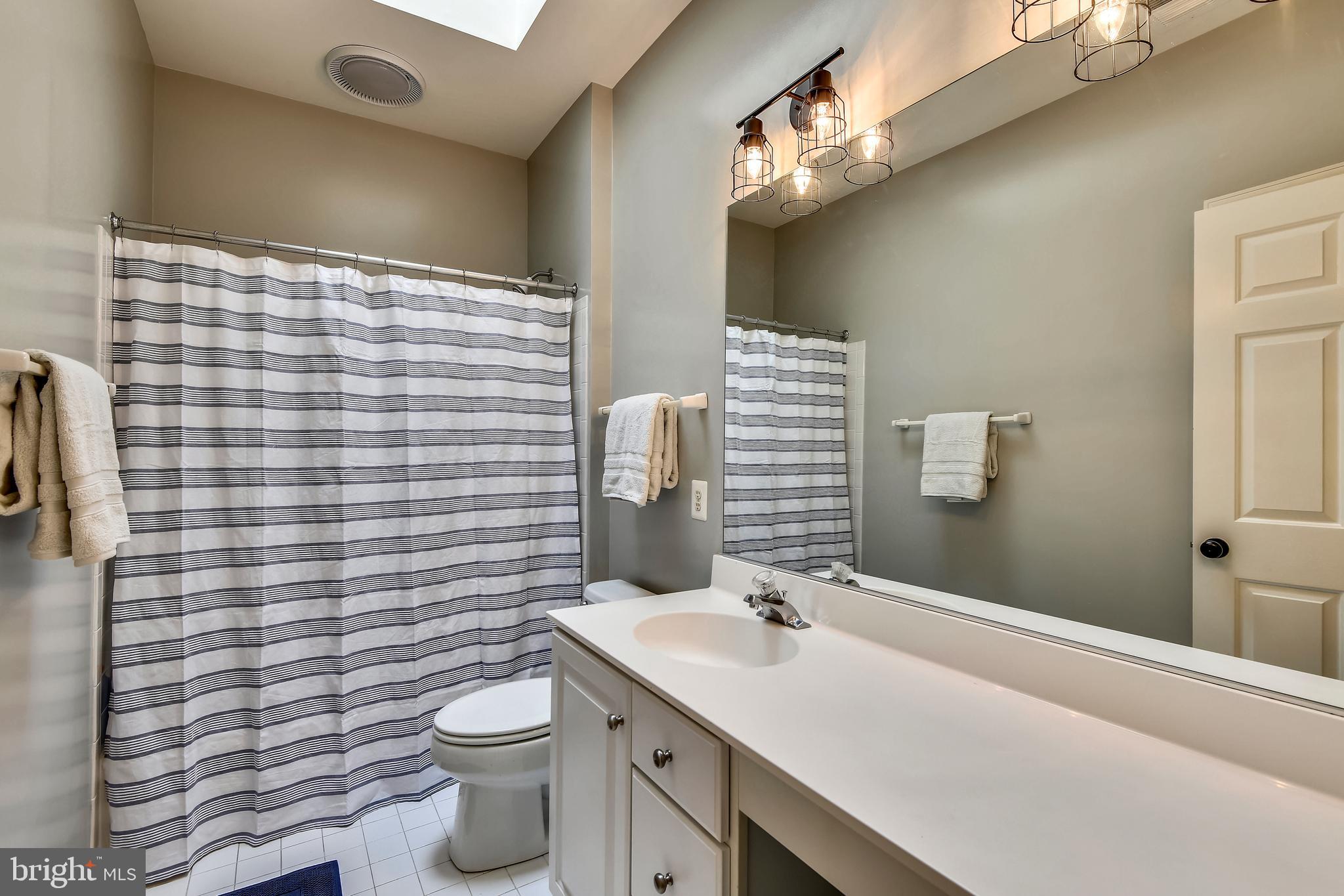 2 Strachan Place Edgewater, MD 21037 - Photo 52 of 74 Hall Bath