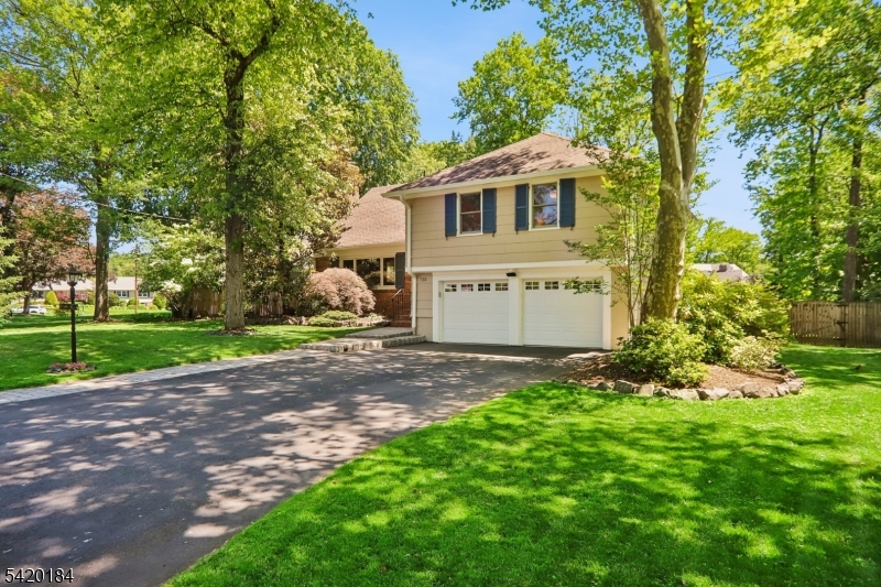 735 Radley Road Westfield, NJ 07090 - Photo 2 of 47