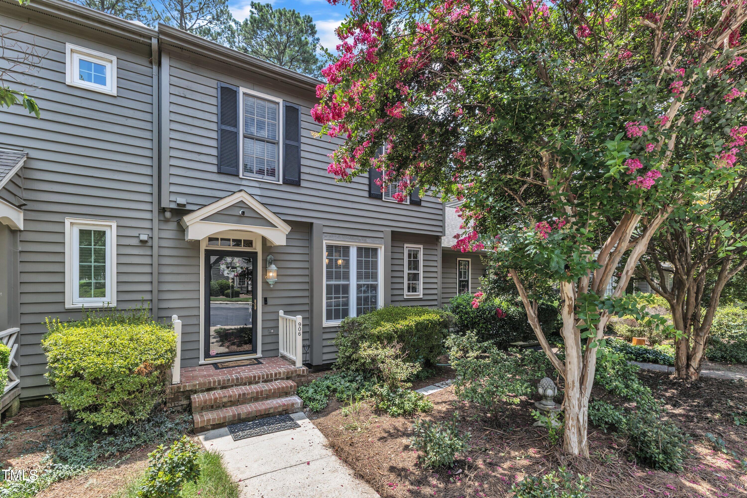 906 Albany Court Raleigh, NC 27615 - Photo 2 of 4