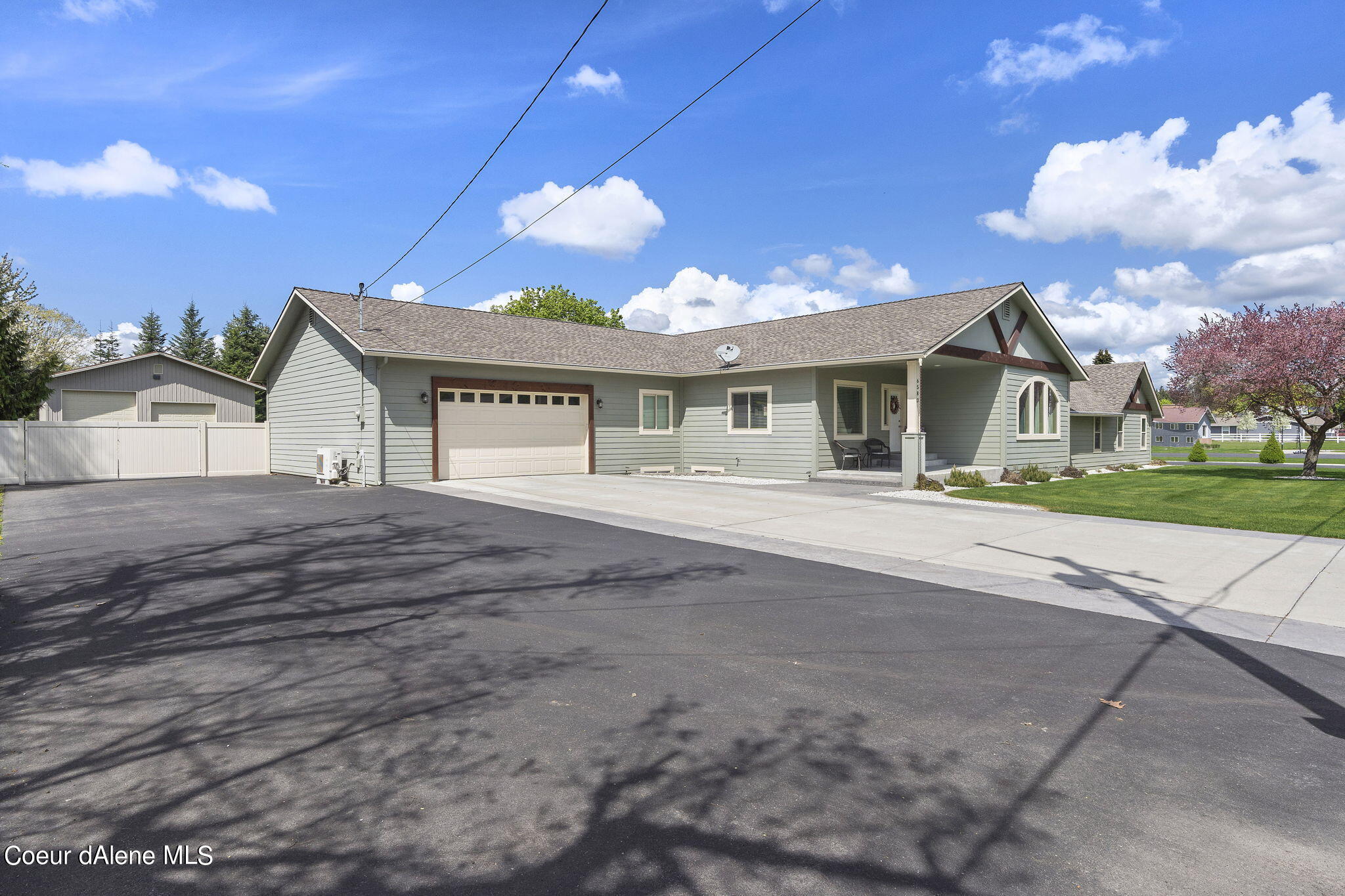 6583 North Mt Carrol Street, Coeur D'Alene, ID 83815 Compass