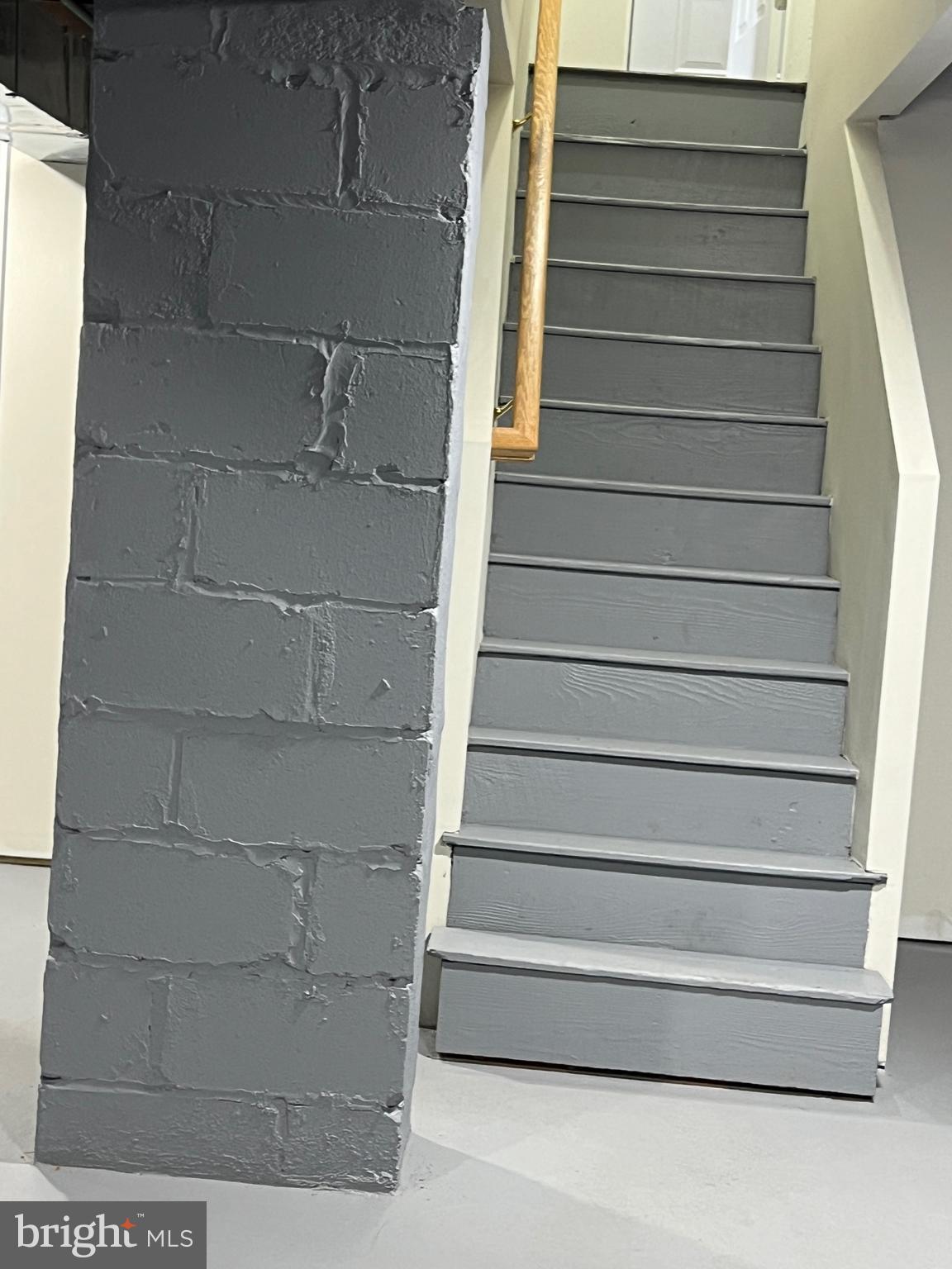 4064 Edgewood Road Baltimore, MD 21215 - Photo 18 of 25 Steps to LL