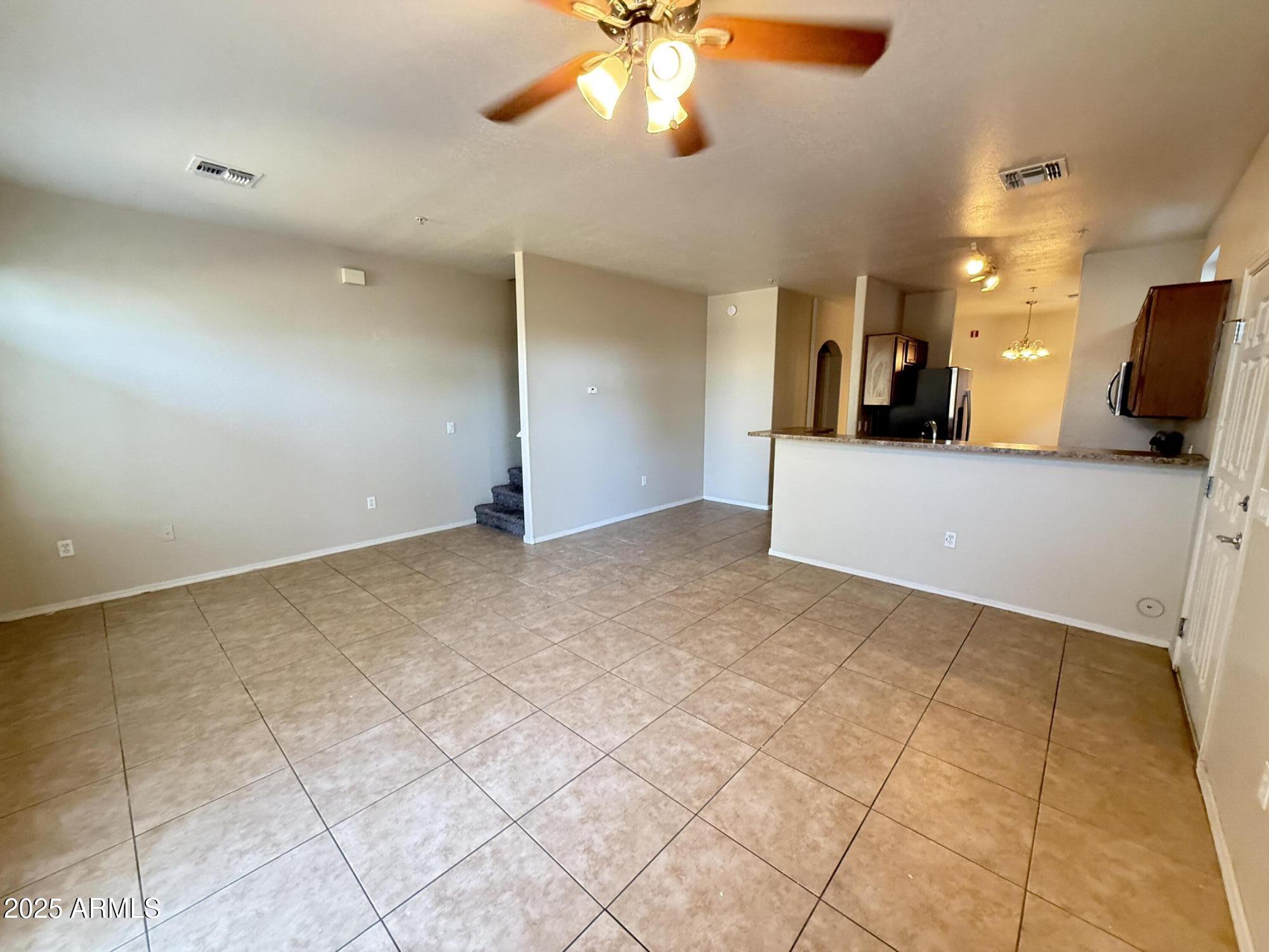 2150 East Bell Road, Unit 1138 Phoenix, AZ 85022 - Photo 16 of 38 a view of a livingroom with a furniture