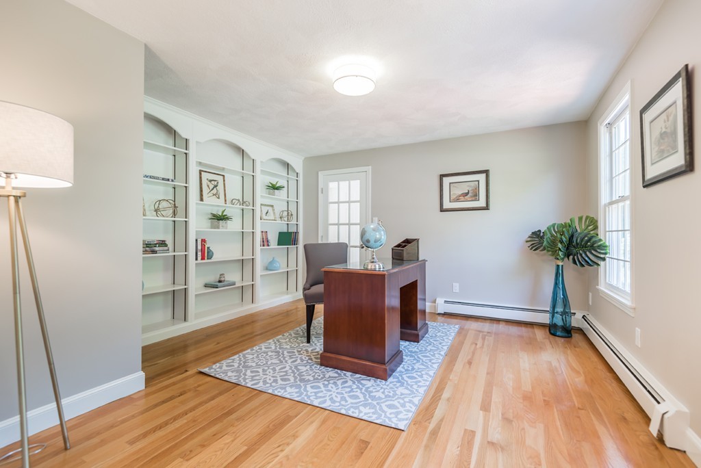 220 Candlestick Road North Andover, MA 01845 - Photo 16 of 30 Gallery Image 16