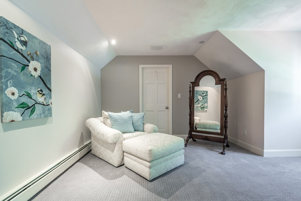 220 Candlestick Road North Andover, MA 01845 - Photo 18 of 30 Gallery Image 18
