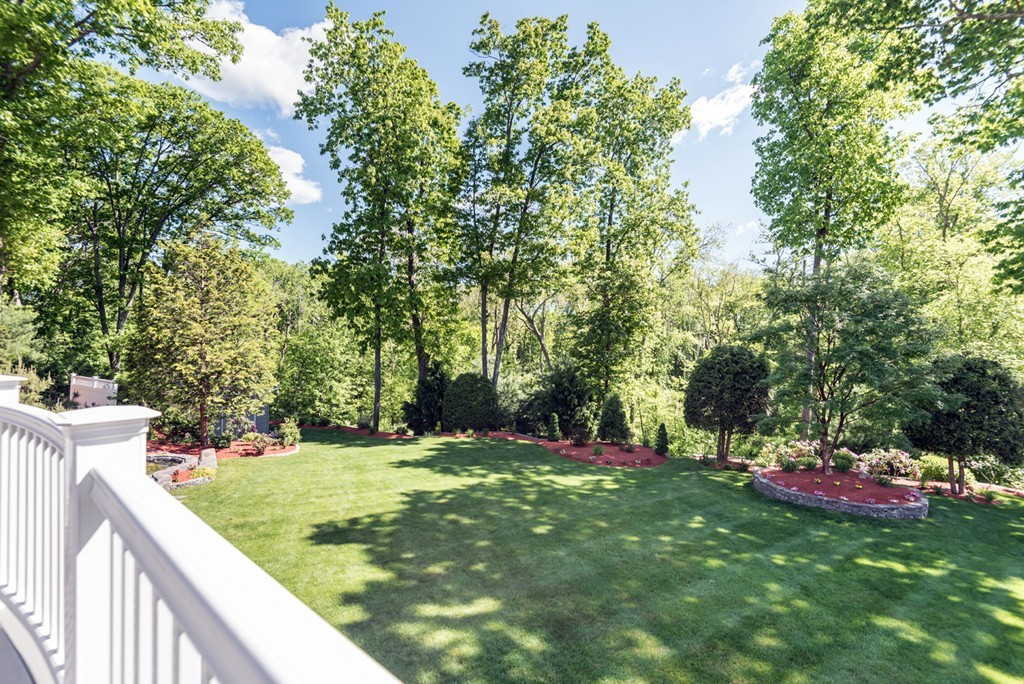 220 Candlestick Road North Andover, MA 01845 - Photo 25 of 30 Gallery Image 25