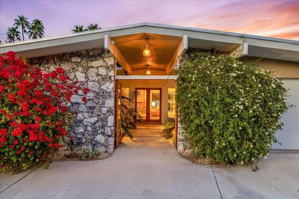 $1,285,000 | 73266 Goldflower Street, Palm Desert, CA 92260