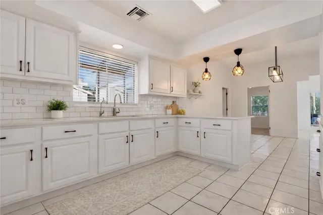$1,499,999 | 417 South Glenwood Place, Burbank, CA 91506