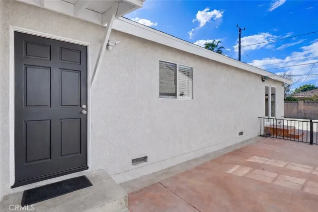 $1,499,999 | 417 South Glenwood Place, Burbank, CA 91506