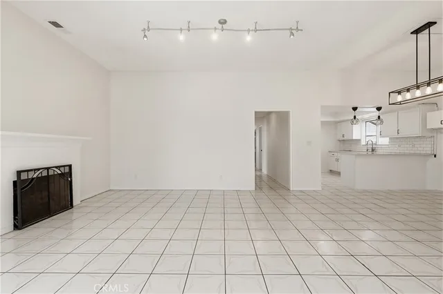 $1,499,999 | 417 South Glenwood Place, Burbank, CA 91506