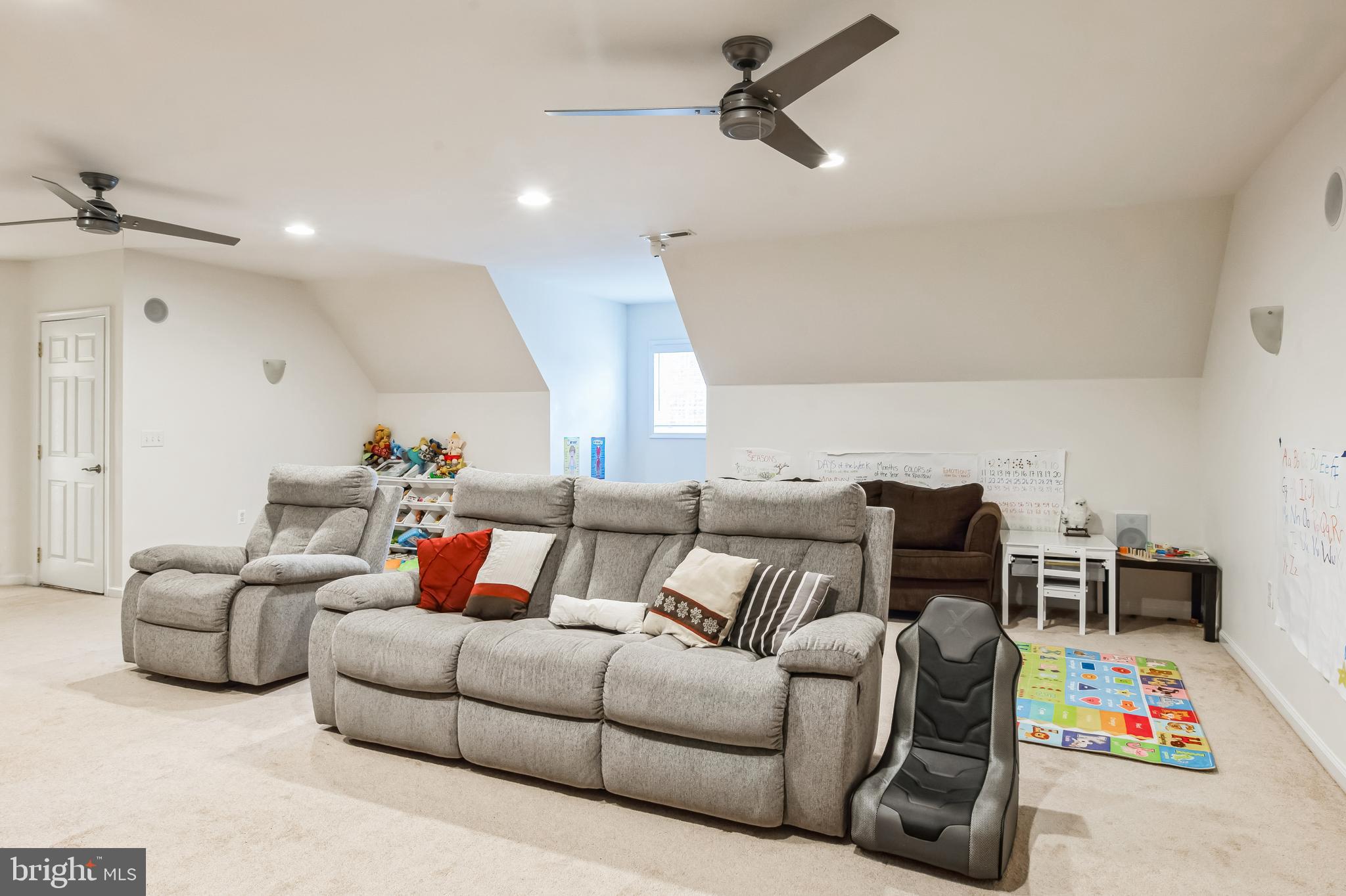 8419 Ingleton Road Easton, MD 21601 - Photo 41 of 58 a living room with furniture and a couch