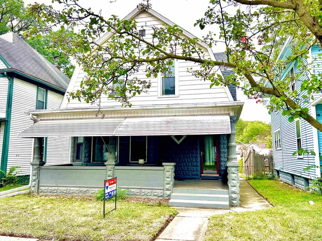 $172,900 | 3224 Broadway, Fort Wayne, IN 46807