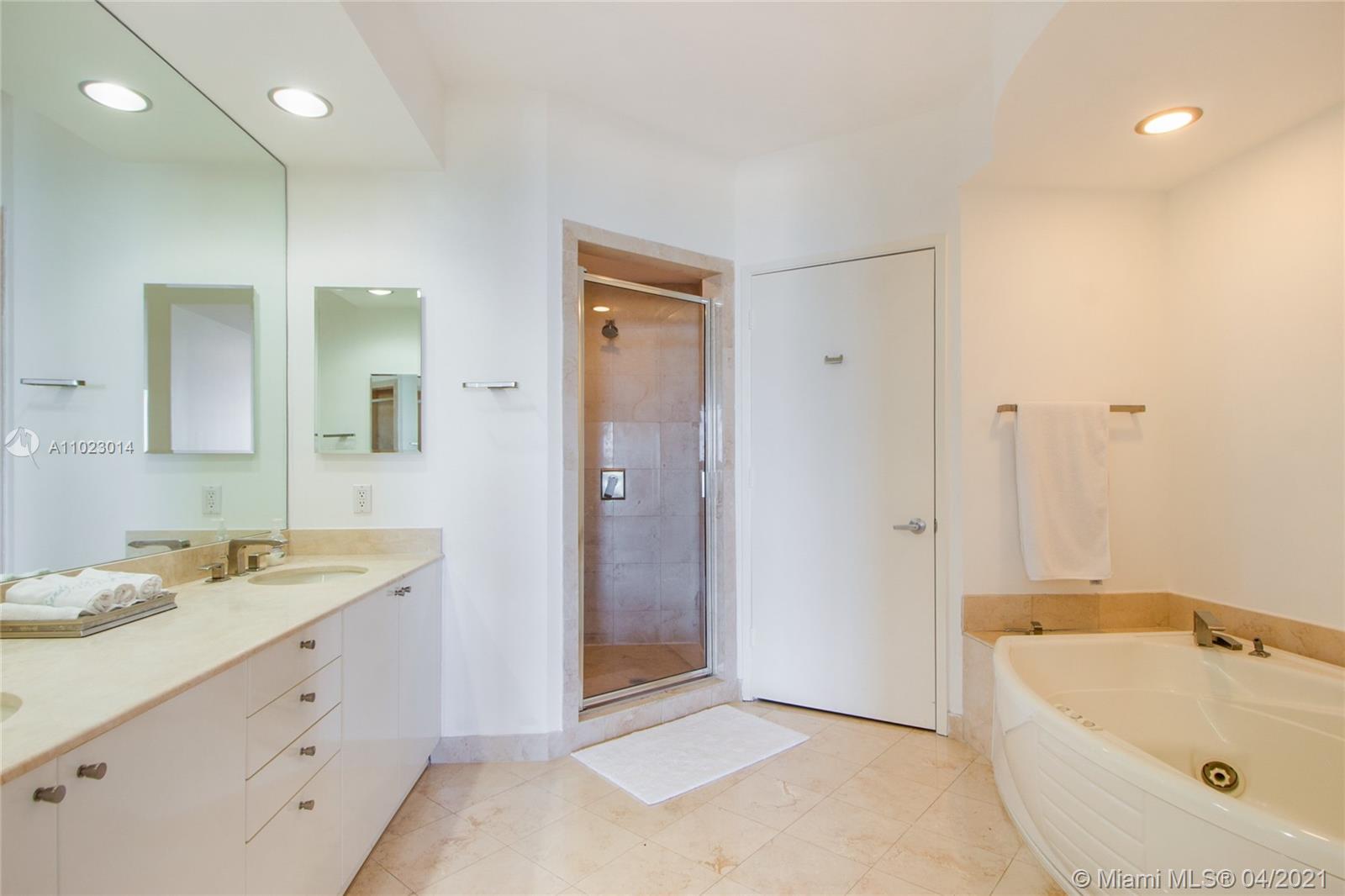 785 Crandon Boulevard, Unit 804 Key Biscayne, FL 33149 - Photo 12 of 42