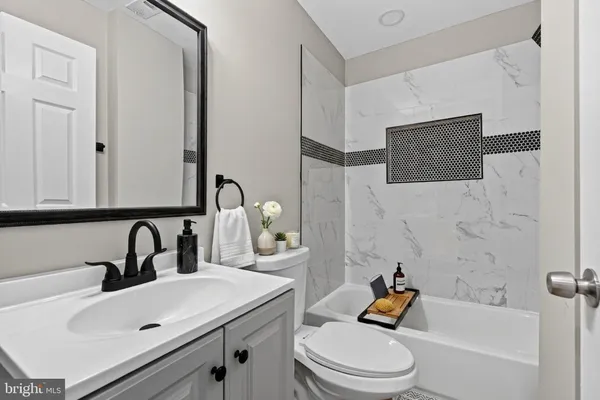 $235,000 | 2001 North Fulton Avenue, Baltimore, MD 21217