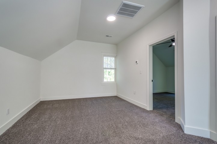508 Dupont Avenue Madison, TN 37115 - Photo 15 of 22 an empty room with a bathroom