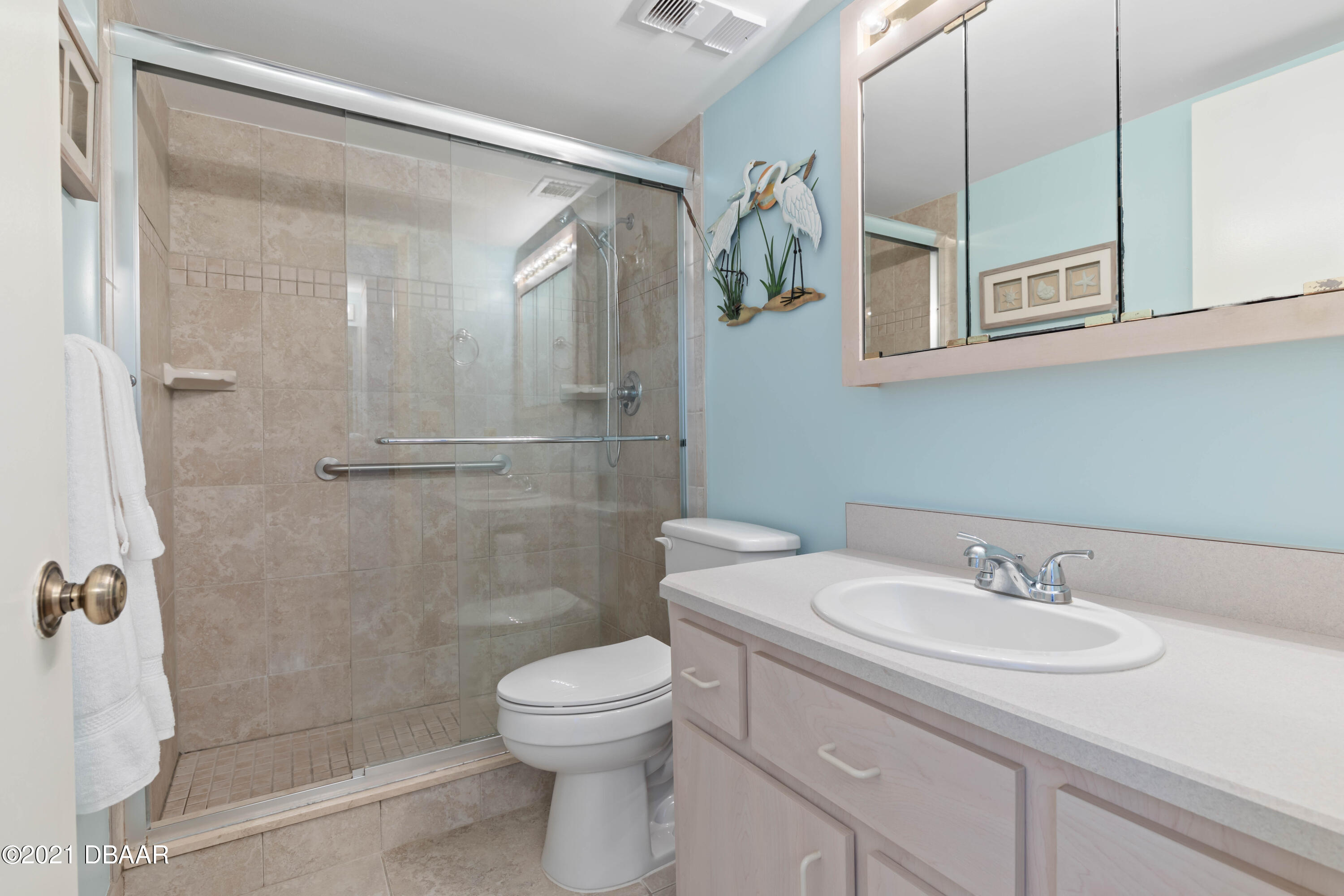 1051 Ocean Shore Boulevard, Unit 1202 Ormond Beach, FL 32176 - Photo 14 of 31 Master Bathroom