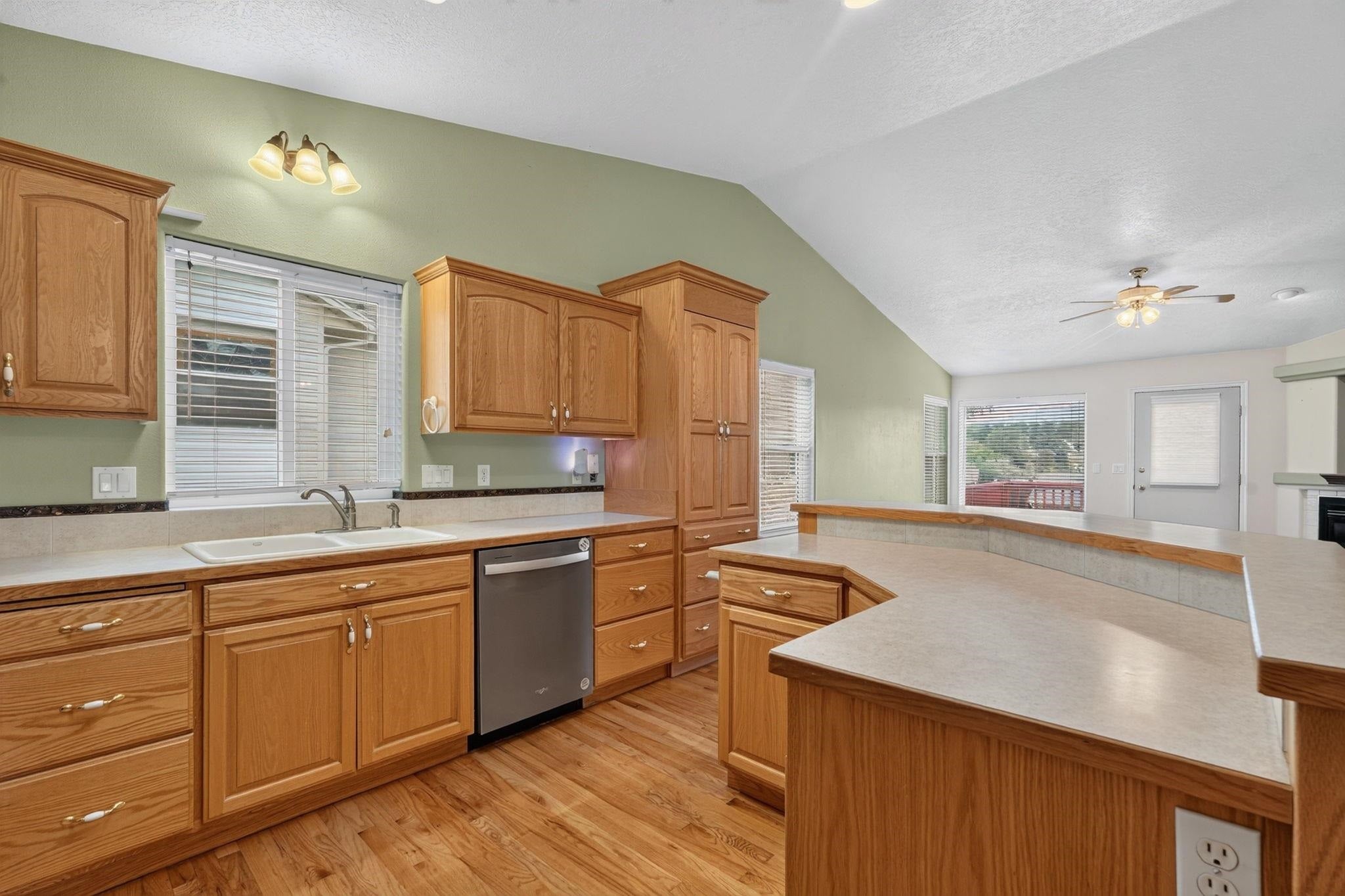 1632 Bench Road Pocatello, ID 83201 - Photo 16 of 49 Gallery Image 16