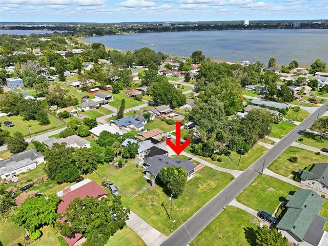 $345,000 | 2239 West Central Avenue, Winter Haven, FL 33880