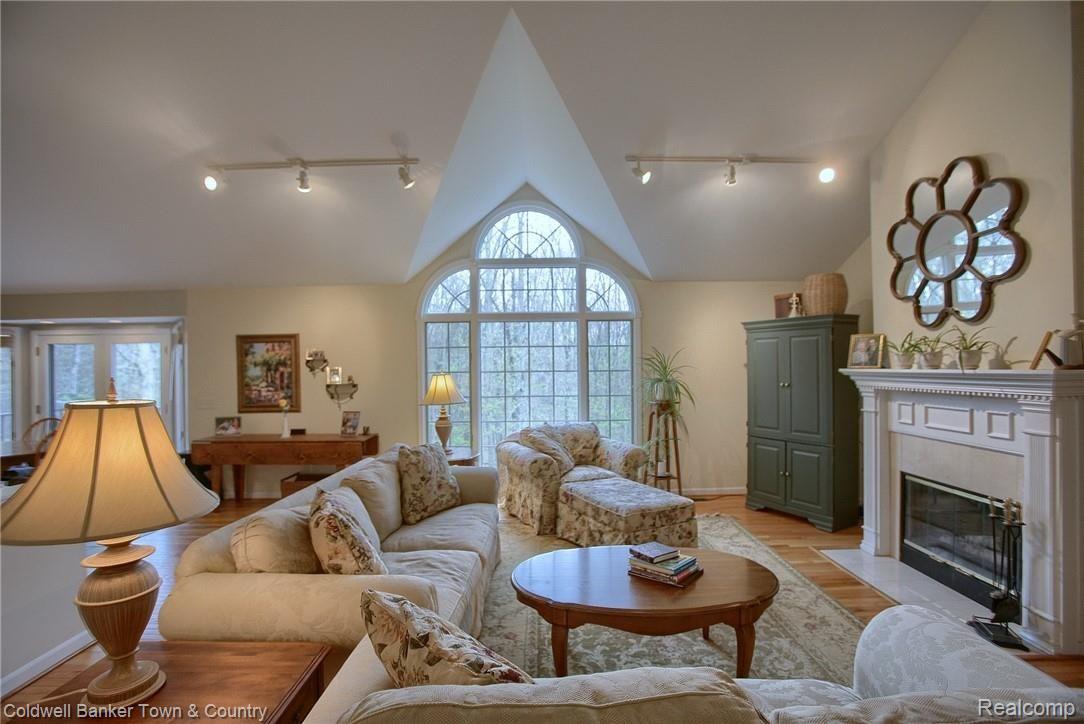 8 Great-Room-2nd-View.jpg