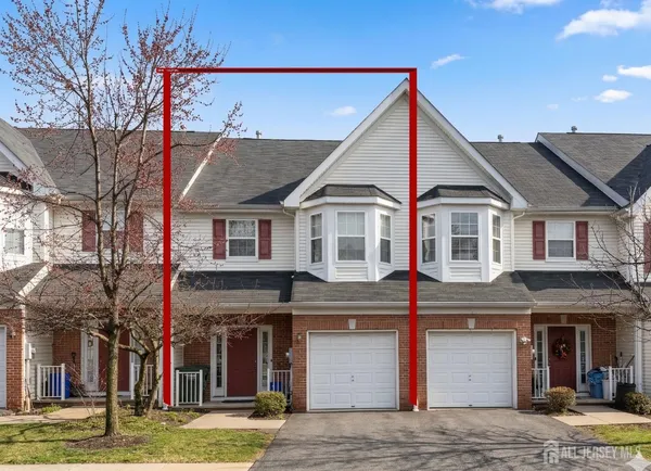 $2,468 | 406 Birch Court, New Brunswick, NJ 08901